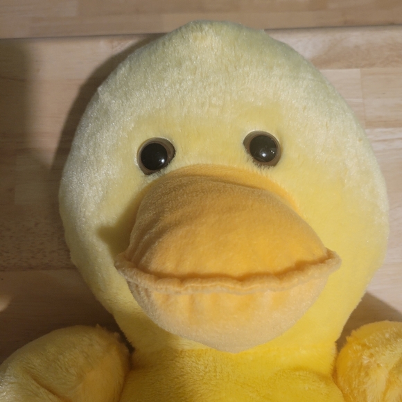 Large yellow duck stuff animal - Picture 3 of 5